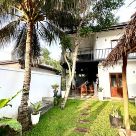 Surf Heavens, hotel din Dikwella