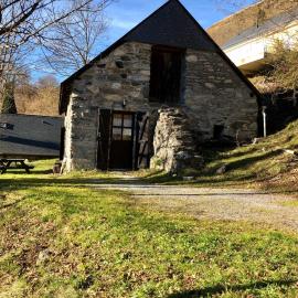 Bergerie authentique au cœur des Pyrénées, hotell sihtkohas Eaux-Bonnes