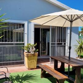 Winderuis Kite and Wing Cottage, Hotel in Langebaan