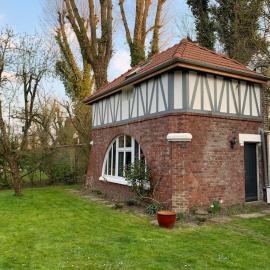 Charmante petite maison tout confort proche tram