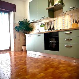 Appartamento "In viaggio come a casa" vicino alla Stazione, LTScalo!