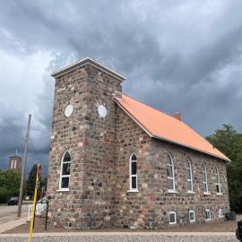 Old Stone Inn, hotel sa Estevan