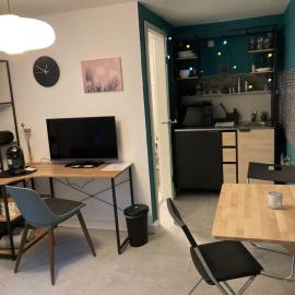 Gemütliches 1 Zimmer Apartment, хотел в Bönningstedt