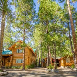 Yosemite's Luxury Estate, hotel in North Wawona