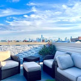 Charles Peak Condo - JC Heights, хотел в Джърси Сити