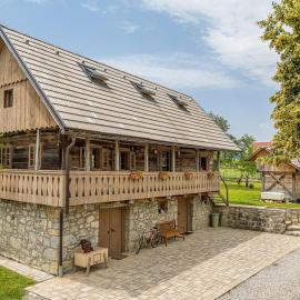 House Mimi, hotel in Metlika