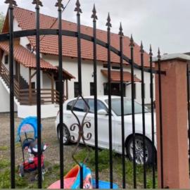 Insomnia Apartments, hotel em Lunca de Jos