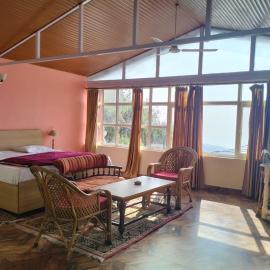 Beechwood Holiday Apartments: Mussoorie şehrinde bir otel