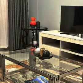 Luxury Apartment - In the heart of Avenues!