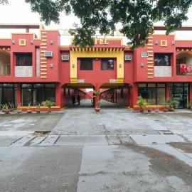 RedDoorz @ Golden Victory Hotel Mabalacat Pampanga, hotell i Mabalacat