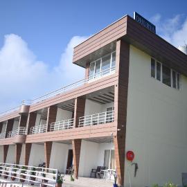 Dhurva Hotel and Resort, hotell sihtkohas Naugaon