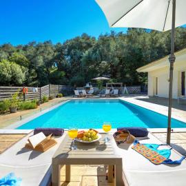 Villa Kambos Saint Stephanos, hotel u gradu Corfu