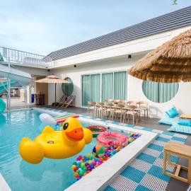 Cloud9 Pool Villa
