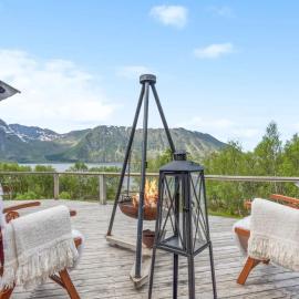 Lofoten Sea View Cabin, Hotel in Laukvik
