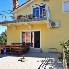 Apartments Rea