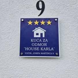 House Karla, hotel in Voćin