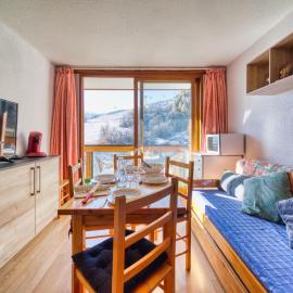 Studio Soyouz Vanguard-102 by Interhome