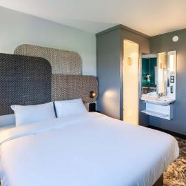 B&B HOTEL Calais Terminal Cité Europe 2 étoiles โรงแรมในCoquelles