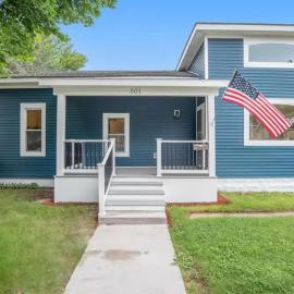 Upscale luxury home just a few blocks from beach, hotel i Ludington