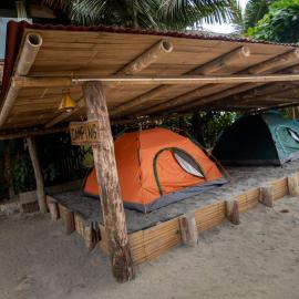 La Casa Mompiche Camping & Dorm, hotel en Mompiche