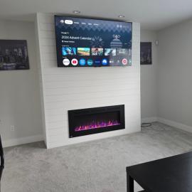 Private 1 bedroom in Brookswood, hotel en Langley