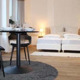 Gästehaus Friedrichstraße - Geräumiges Zimmer mit eigenem Bad