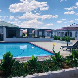 Mafikeng Boutique Lodge โรงแรมในมาฮิเคง