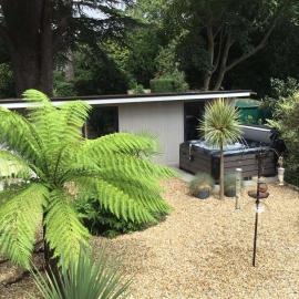 Garden Studio private garden and amazing hot-tub