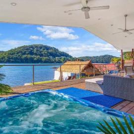 Tranquility with Spa & Jetty