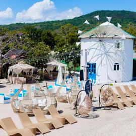 The Beach Calatagan Mediterraneo powered by Cocotel, hotel en Calatagan