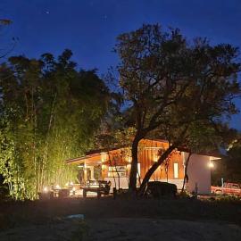 Hug Bolaven Homestay and Camping, viešbutis mieste Ban Nongpèn
