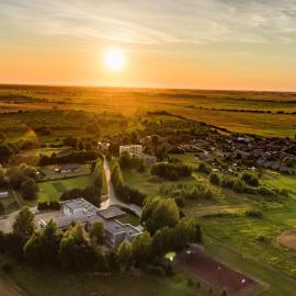 Piktupės slėnis – hotel w mieście Piktupėnai