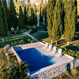 Country House Uros in Nature with Pool