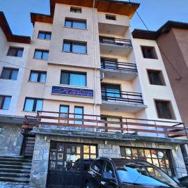 Guest House Karov - 2 Stars, hotel in Tsjepelare