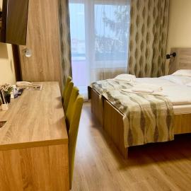 Hotel Pelikán, хотел в Лученец