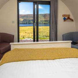 Loch Broom Glamping, отель в городе Гарв
