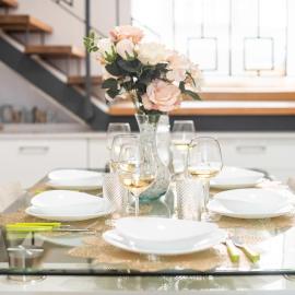 Easylife Swiss - Luxurious Garden Retreat in Castel Grande, Pergola & Historic Charm x6