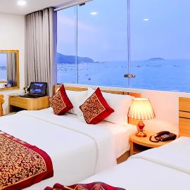 May Ngu Sac - Iridescent Clouds Hotel, hotel in Nha Trang
