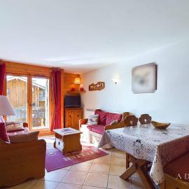 Appartement 3 pièces Sud avec balcon, parking et proche pistes et commerces - FR-1-398-571