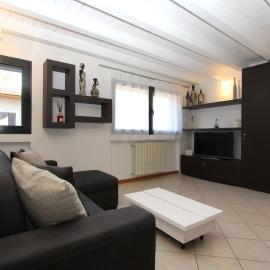 Prestige Piazza Manzù - WiFi e Parking, hotel em Clusone