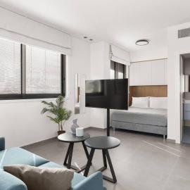 Luxury Studio Beach Flat 526
