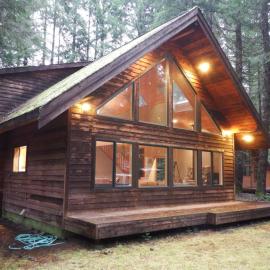 Chalet-style cabin near Mt. Rainier and Crystal, hôtel à Enumclaw