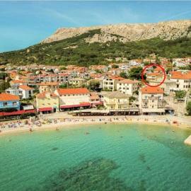 Apartments with parking space Baska, Krk - 23618, ξενοδοχείο σε Baška