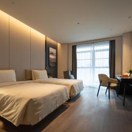 Atour Hotel Zigong Huashang International City Summit Park, hotel Cekungban