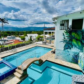 Loto Del Viento, hotel u gradu Cartago