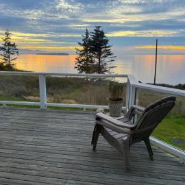 EcoBluff Retreat - Sunset & Water Views!, hotel v destinaci Port Townsend