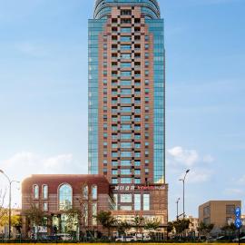 Intercity Shanghai Lujiazui Center near Pudong South Road Subway Station- Free Minibar for First Night