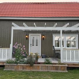 Ny lägenhet i Vesene, hotel v mestu Ljung