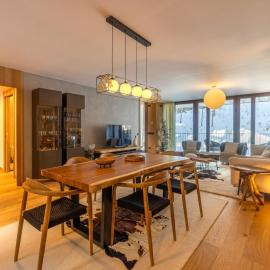 Isard Homes by Select Rentals