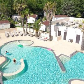 Camping Domaine Du Golfe De Saint Tropez, хотел в Гримо